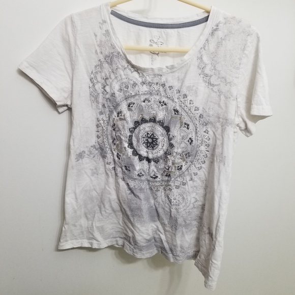 made for life Tops - EUC white w gray design Made For Life t-shirt